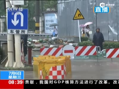 实拍武汉遭暴雨被淹 长江隧道封闭