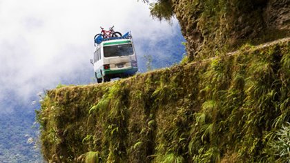 玻利维亚北永加斯山路